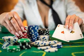 Pengguna menikmati pengalaman mobile sports betting dengan tampilan intuitif dan nyaman
